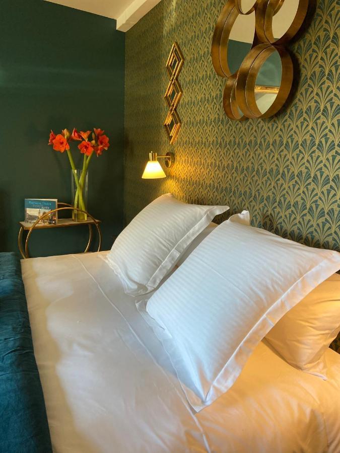 ロマン・シュル・イゼール La Tour Yveline Bed & Breakfast エクステリア 写真