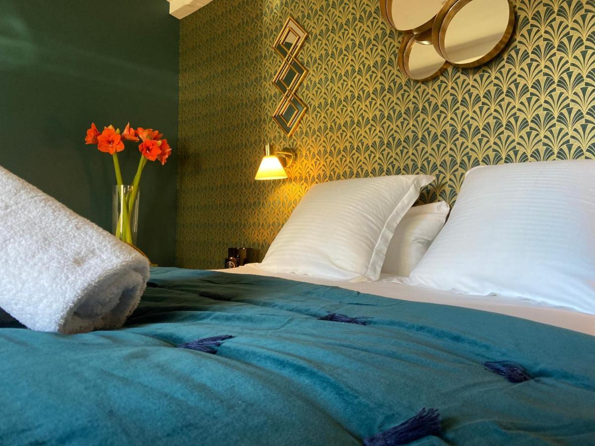 ロマン・シュル・イゼール La Tour Yveline Bed & Breakfast エクステリア 写真