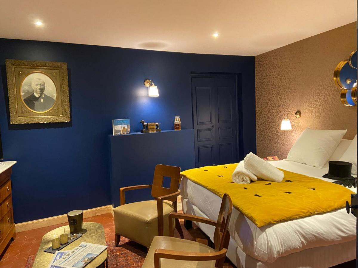 ロマン・シュル・イゼール La Tour Yveline Bed & Breakfast エクステリア 写真
