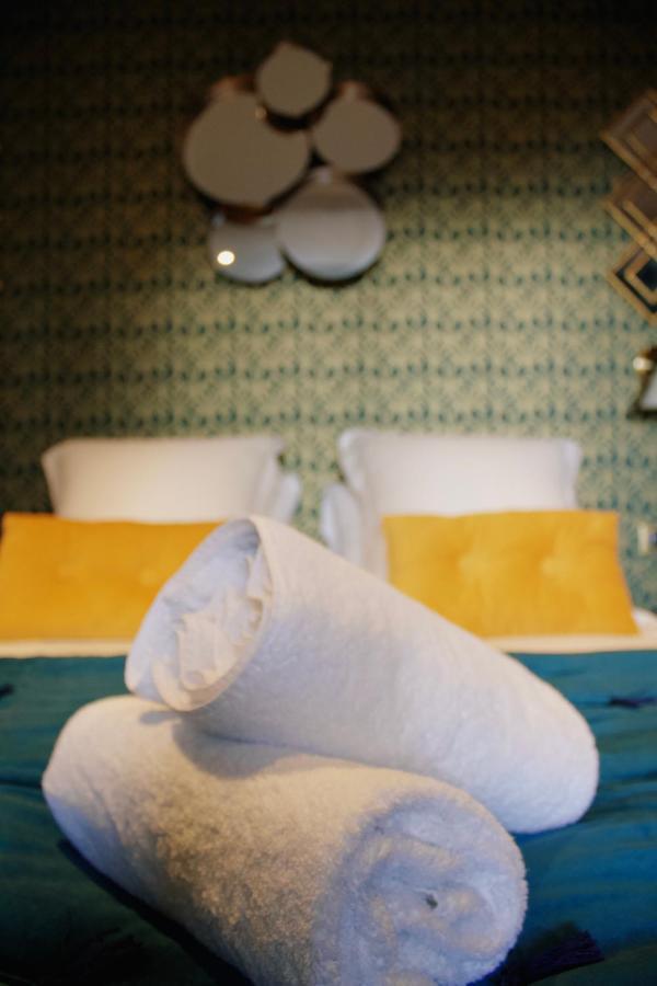ロマン・シュル・イゼール La Tour Yveline Bed & Breakfast エクステリア 写真
