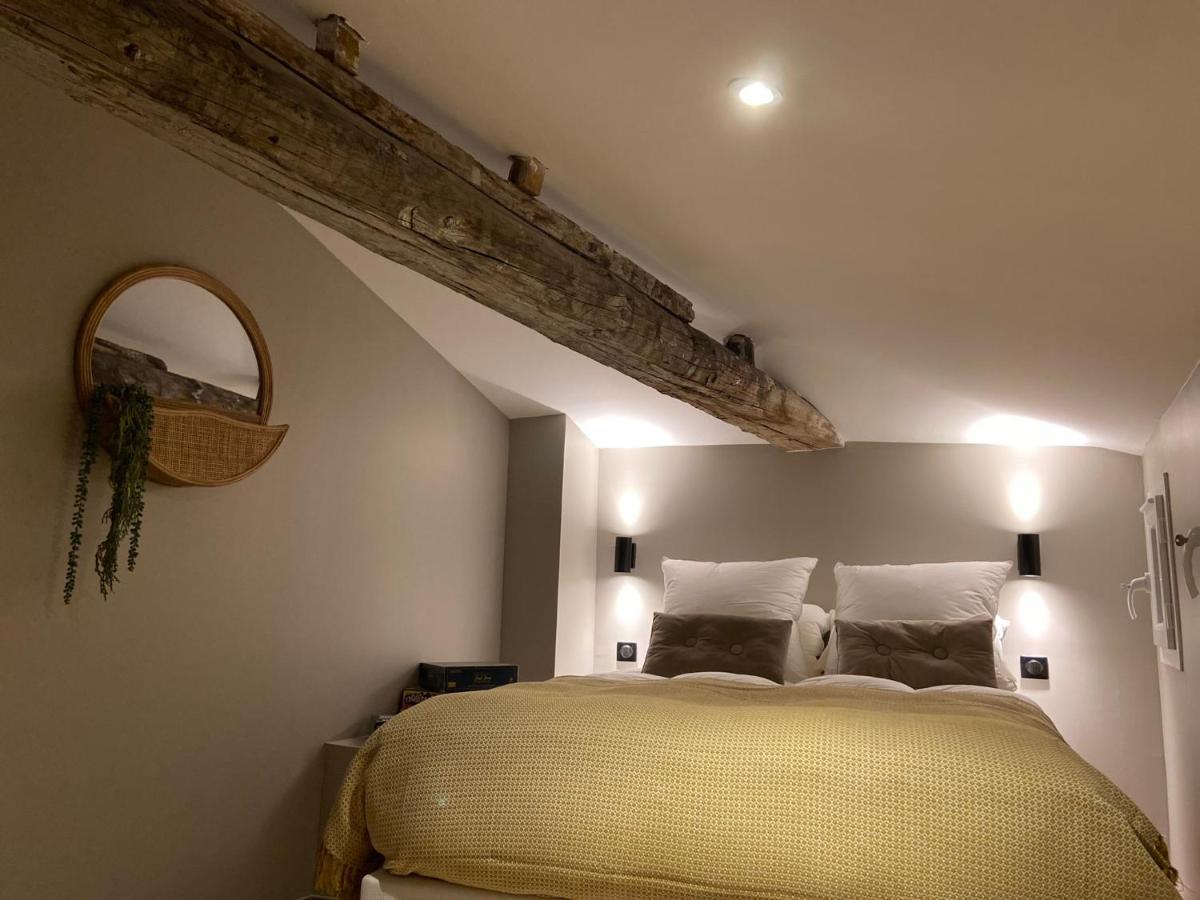 ロマン・シュル・イゼール La Tour Yveline Bed & Breakfast エクステリア 写真