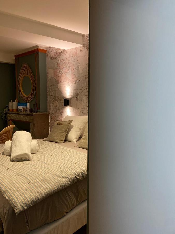 ロマン・シュル・イゼール La Tour Yveline Bed & Breakfast エクステリア 写真