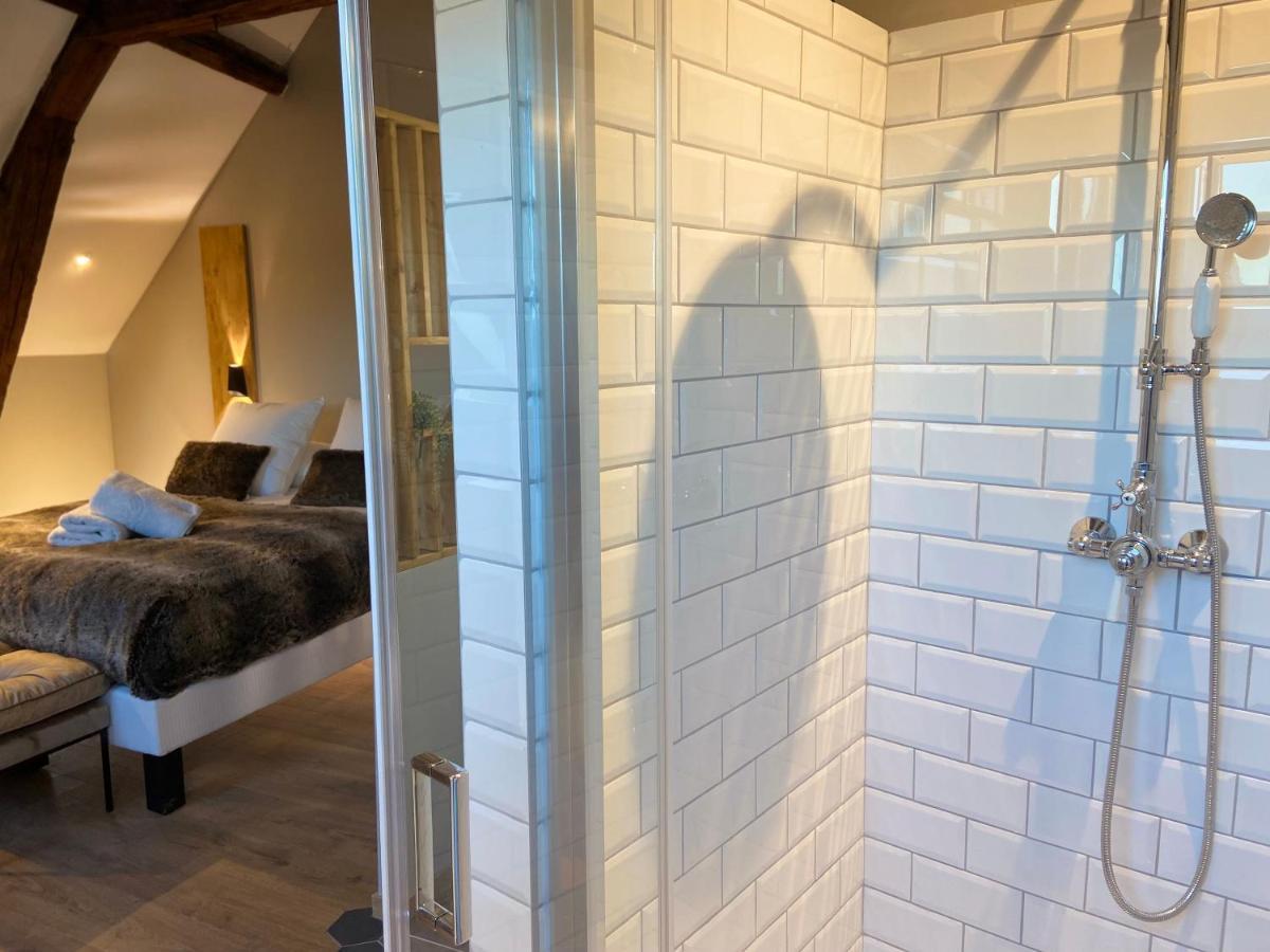 ロマン・シュル・イゼール La Tour Yveline Bed & Breakfast エクステリア 写真